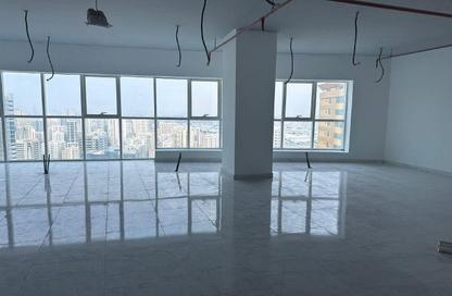 Office Space - 3 Bedrooms for rent in Al Majaz 2 - Al Majaz - Sharjah