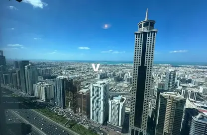 شقة - غرفة نوم - 2 حمامات للايجار في برج  UP - شارع الشيخ زايد - دبي