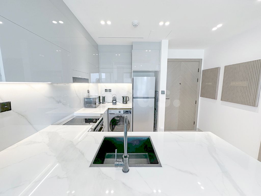 EXCLUSIVE | FULLY FURNISHED | CANAL VIEW