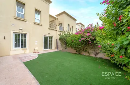 فيلا - 2 غرف نوم - 2 حمامات للايجار في الينابيع 5 - الينابيع - دبي