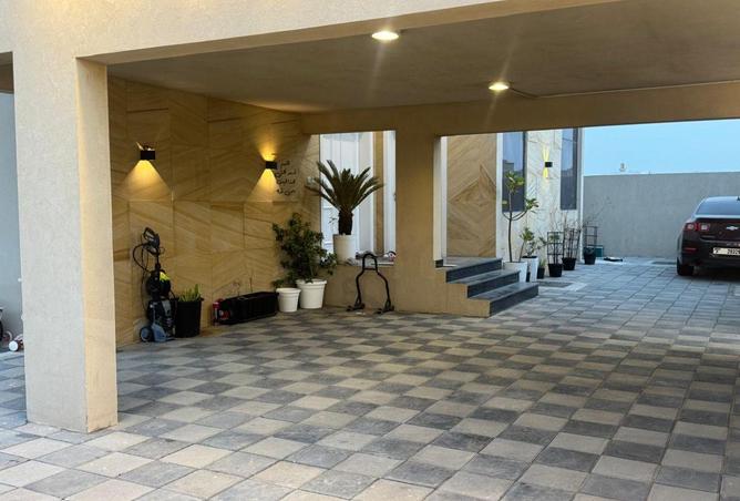 56137667 - Property Image 2