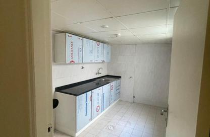 Apartment - 2 Bedrooms - 2 Bathrooms for rent in Qasimia 10 building - Al Mahatta - Al Qasimia - Sharjah