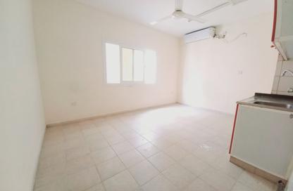 Apartment - Studio - 1 for rent in Fire Station Road - Muwaileh - Sharjah