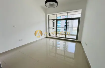 شقة - غرفة نوم - 2 حمامات للايجار في برج ميداليست - مدينة دبي الرياضية - دبي