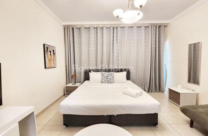 Apartment - Studio - 1 Bathroom for rent in Burj Al Nujoom - Downtown Dubai - Dubai