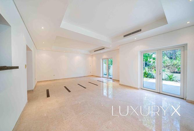 2Oozwry8Wq8 - الصورة الرئيسية للعقار