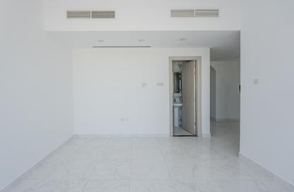 Apartment - 4 Bedrooms - 4 Bathrooms for rent in Al Qulaya'ah - Al Sharq - Sharjah Apartment - 4 Bedrooms - 4 Bathrooms for rent in Al Qulaya'ah - Al Sharq - Sharjah