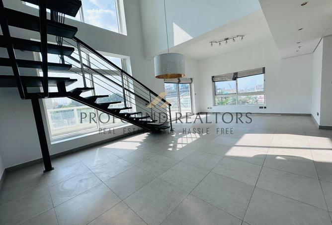 3-bed apartment in Jumeirah Heights C · Vacant on transfer · Duplex — photo 3