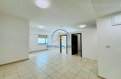 Apartment - 2 - 3 for rent in Executive Tower J - Executive Towers - Business Bay - Dubai