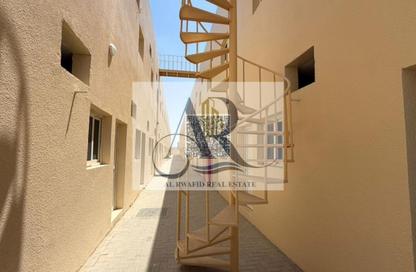 سكن عمال - استوديو - 8 حمامات للايجار في مبني علي موسى - الصجعة الصناعية - الصجعة - الشارقة