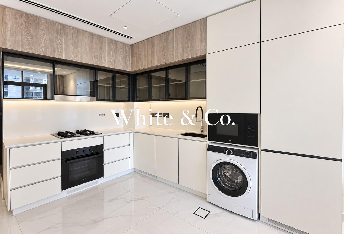 Exquisite | Spacious | Fully Furnished photo 8