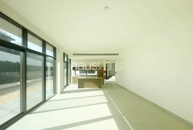 121998970 - Property Image 2