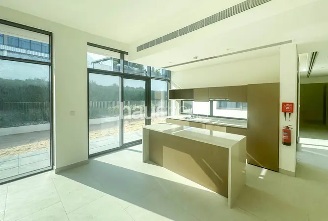 121998970 - Property Image 3