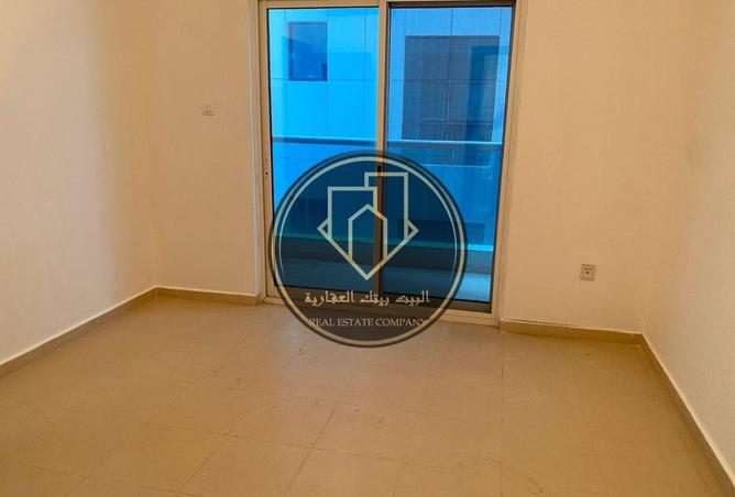 121110033 - Property Image 2