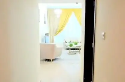 شقة - غرفة نوم - 2 حمامات للبيع في كورنيش الخان - الخان - الشارقة