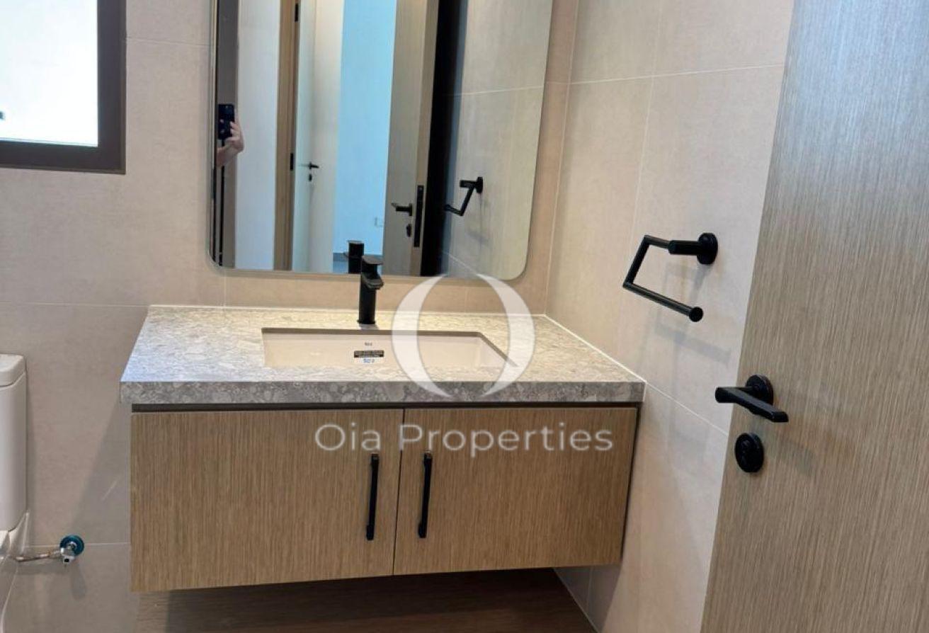 Premium 4BR Villa | Ready to Move | Great Location photo 11