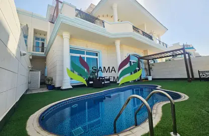 Villa - 5 Bedrooms - 6 Bathrooms for rent in Umm Suqeim 2 Villas - Umm Suqeim 2 - Umm Suqeim - Dubai