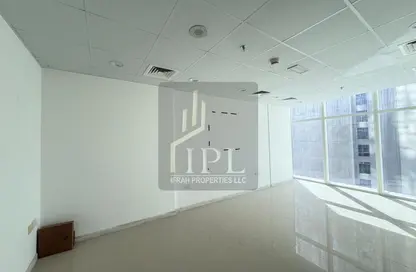 Office Space - Studio for rent in Park Lane Tower - Business Bay - Dubai