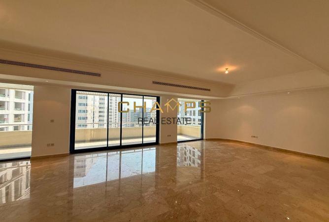 122009469 - Property Main Image