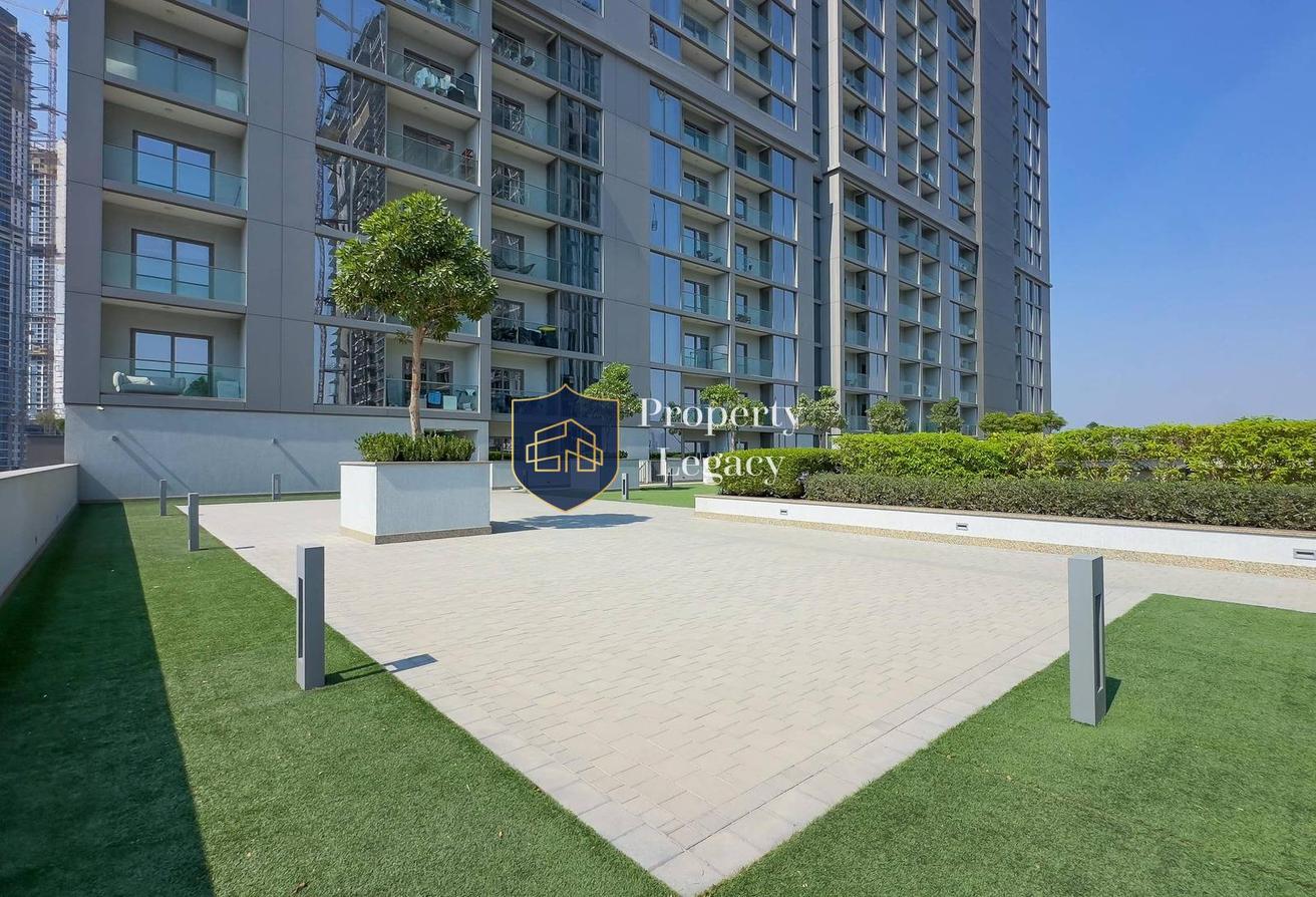 Fully Furnished | Multiple Cheques | Huge Terrace photo 25