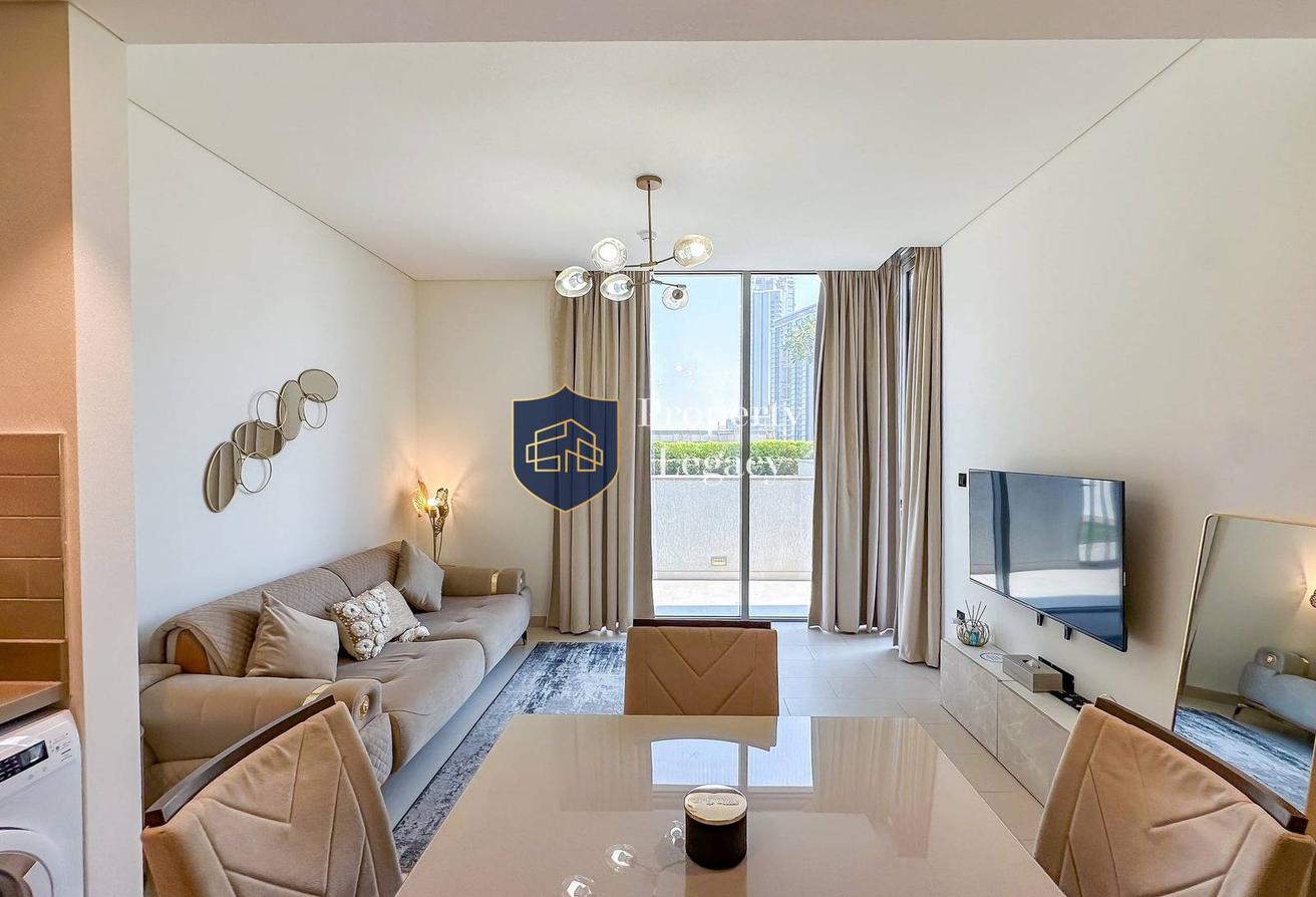 Fully Furnished | Multiple Cheques | Huge Terrace photo 9