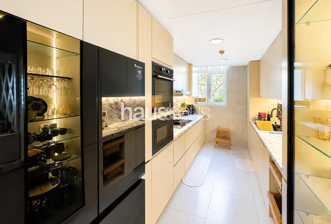 151892600 - Property Image 2