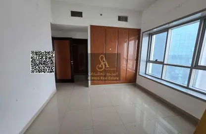 شقة - 2 غرف نوم - 3 حمامات للبيع في برج الكورنيش - طريق كورنيش عجمان - عجمان