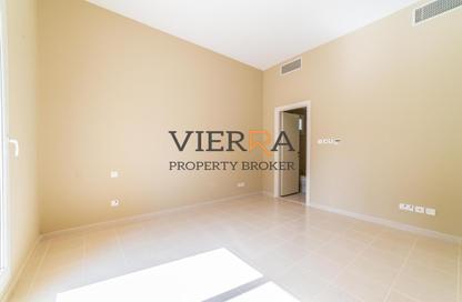 Villa - 4 - 6 for rent in Semmer Villas - Dubai Silicon Oasis - Dubai Villa - 4 - 6 for rent in Semmer Villas - Dubai Silicon Oasis - Dubai