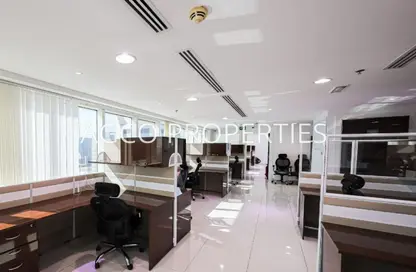 Office Space - Studio - 6 Bathrooms for rent in One Lake Plaza - JLT Cluster T - Jumeirah Lake Towers - Dubai