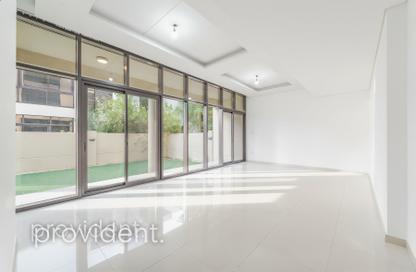 Townhouse - 3 - 4 for rent in Pelham - Akoya Park - Damac Hills - Dubai
