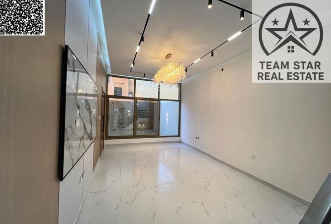 72720133 - Property Image 3