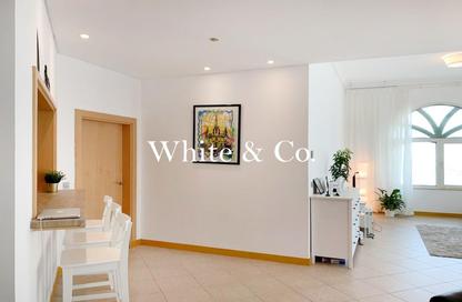 Apartment - 3 Bedrooms - 4 Bathrooms for rent in Al Nabat - Shoreline Apartments - Palm Jumeirah - Dubai