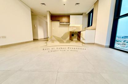 Apartment - 1 Bedroom - 2 Bathrooms for rent in Jumeirah Garden City - Al Satwa - Dubai