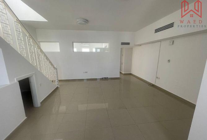 54927011 - Property Image 2