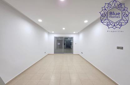 Apartment - 1 - 2 for rent in Marina First Tower - Dubai Marina - Dubai