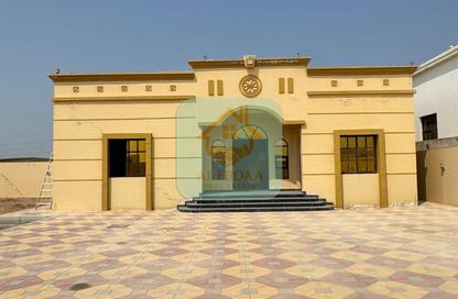فيلا - 3 غرف نوم - 4 حمامات للبيع في الرفاع - رأس الخيمة