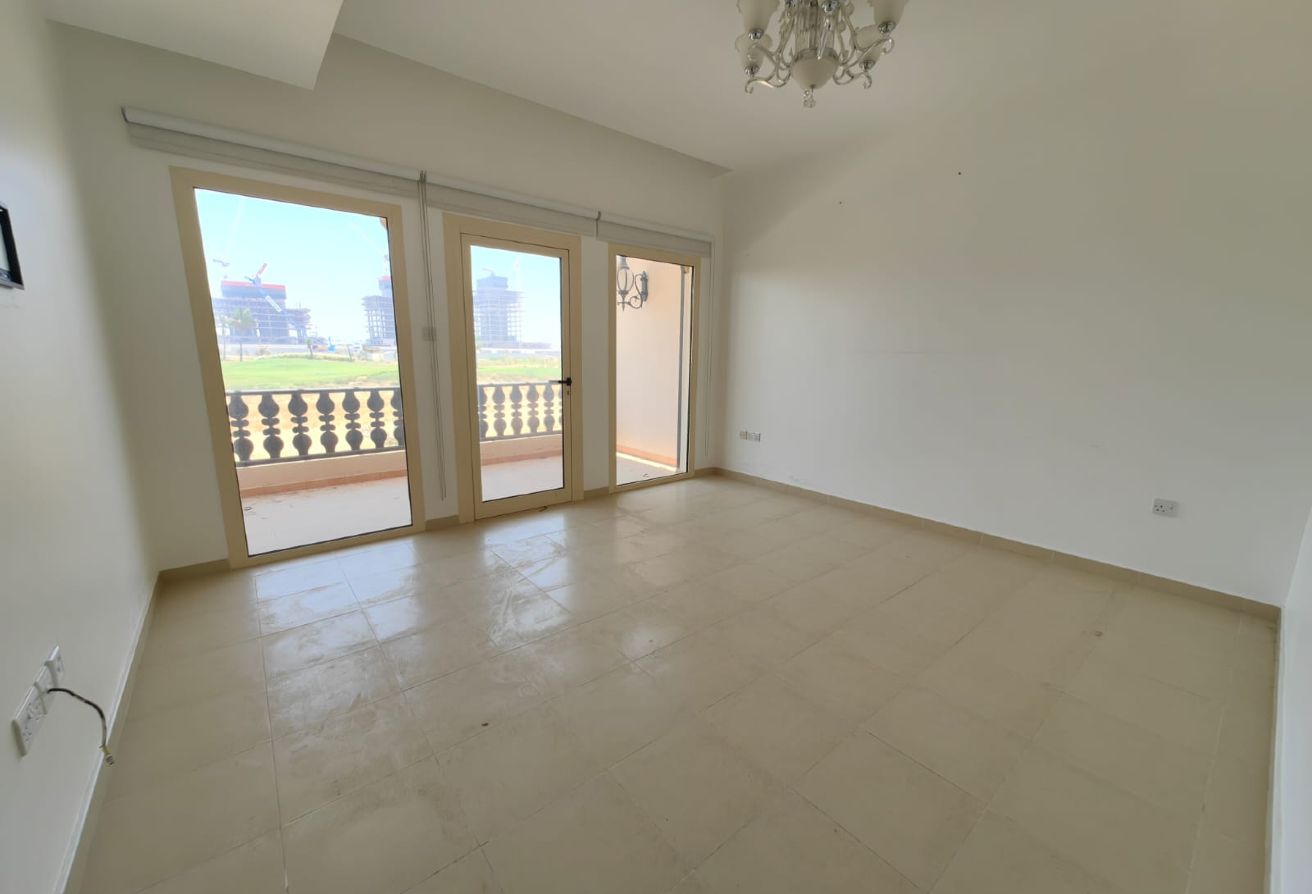 Spacious 3BR Townhouse | Maid room| Swimming pool