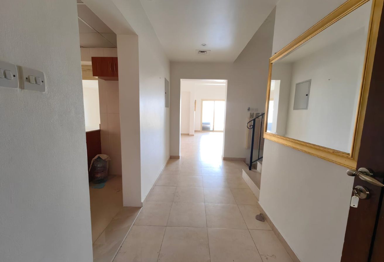 Spacious 3BR Townhouse | Maid room| Swimming pool