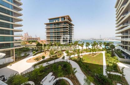 Apartment - 3 Bedrooms - 4 Bathrooms for sale in Serenia Living Tower 2 - Serenia Living - Palm Jumeirah - Dubai