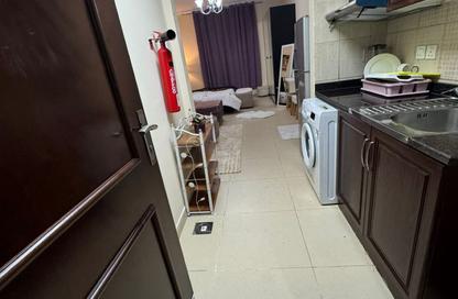 Apartment - Studio - 1 Bathroom for rent in Jasmine Towers - Garden City - Ajman