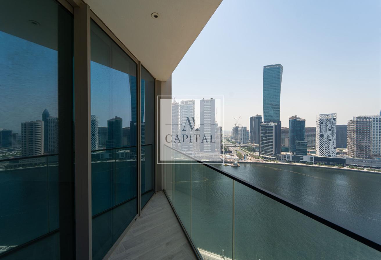 Canal view | Brand new | Spacious photo 5