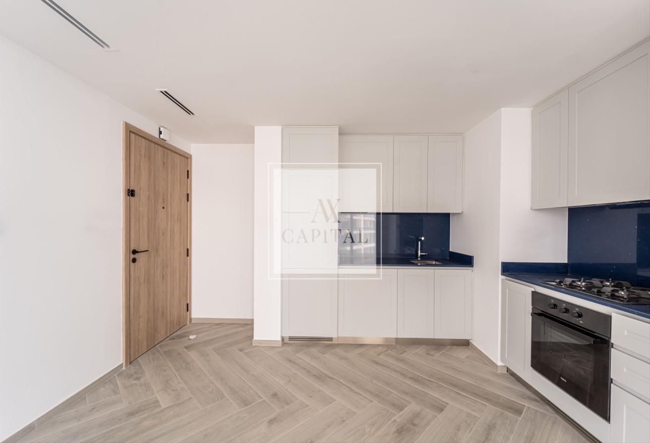 Canal view | Brand new | Spacious photo 8