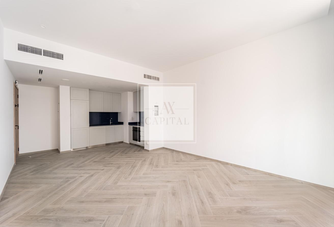 Canal view | Brand new | Spacious photo 13