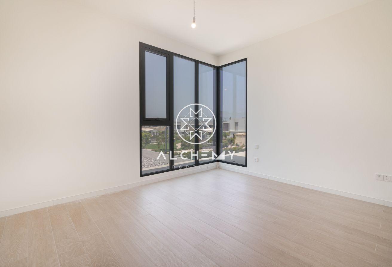 Corner Plot | Close to Park | Ready to Move In photo 18