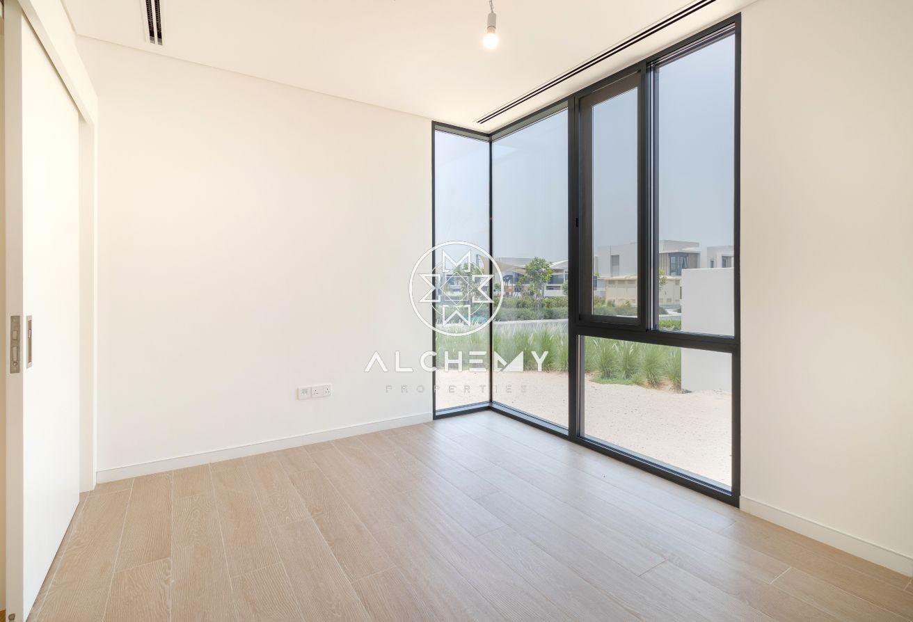 Corner Plot | Close to Park | Ready to Move In photo 13