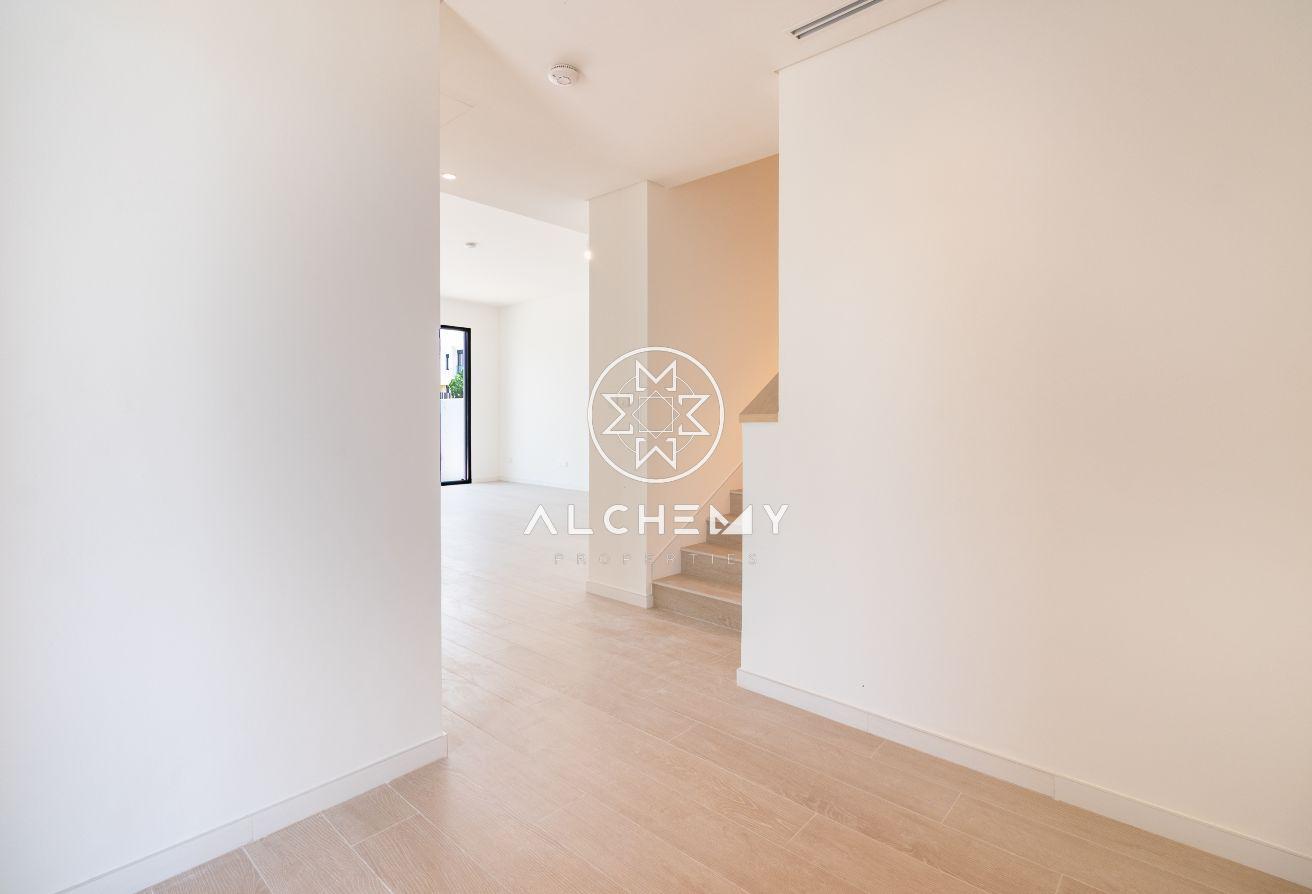Corner Plot | Close to Park | Ready to Move In photo 11