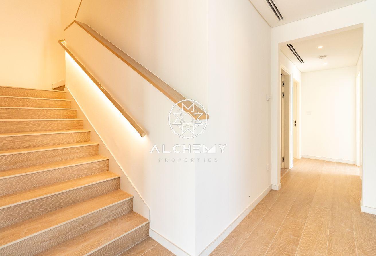 Corner Plot | Close to Park | Ready to Move In photo 8