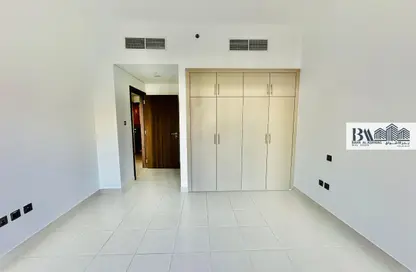 شقة - غرفة نوم - 2 حمامات للايجار في مساكن المطينة 03 - المطينة - ديرة - دبي