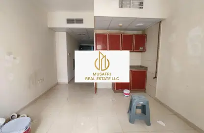 شقة - 1 حمام للايجار في مبنى مويلح - مويلح - الشارقة