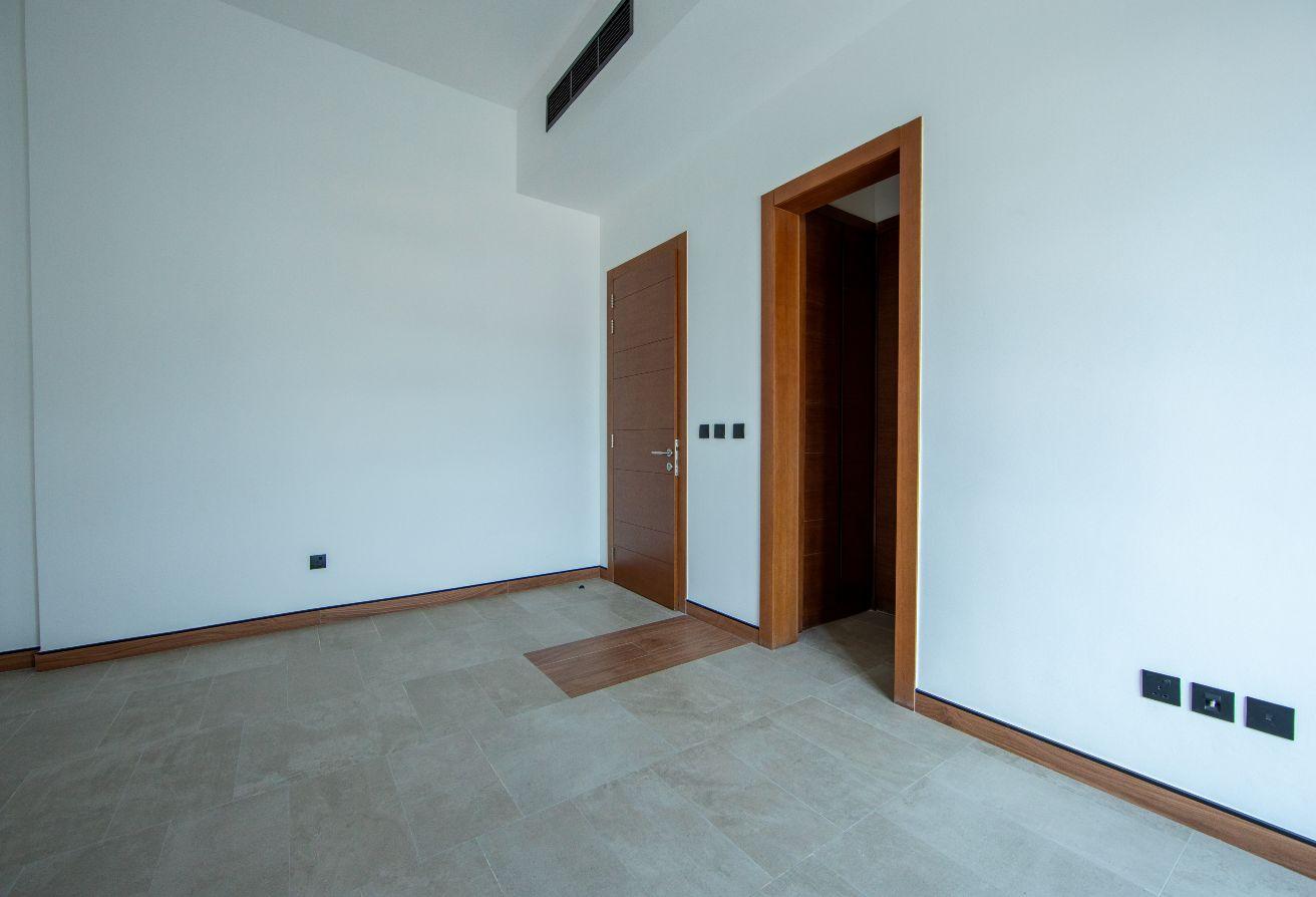 Upgraded Designer Triplex | Rare Availability photo 12